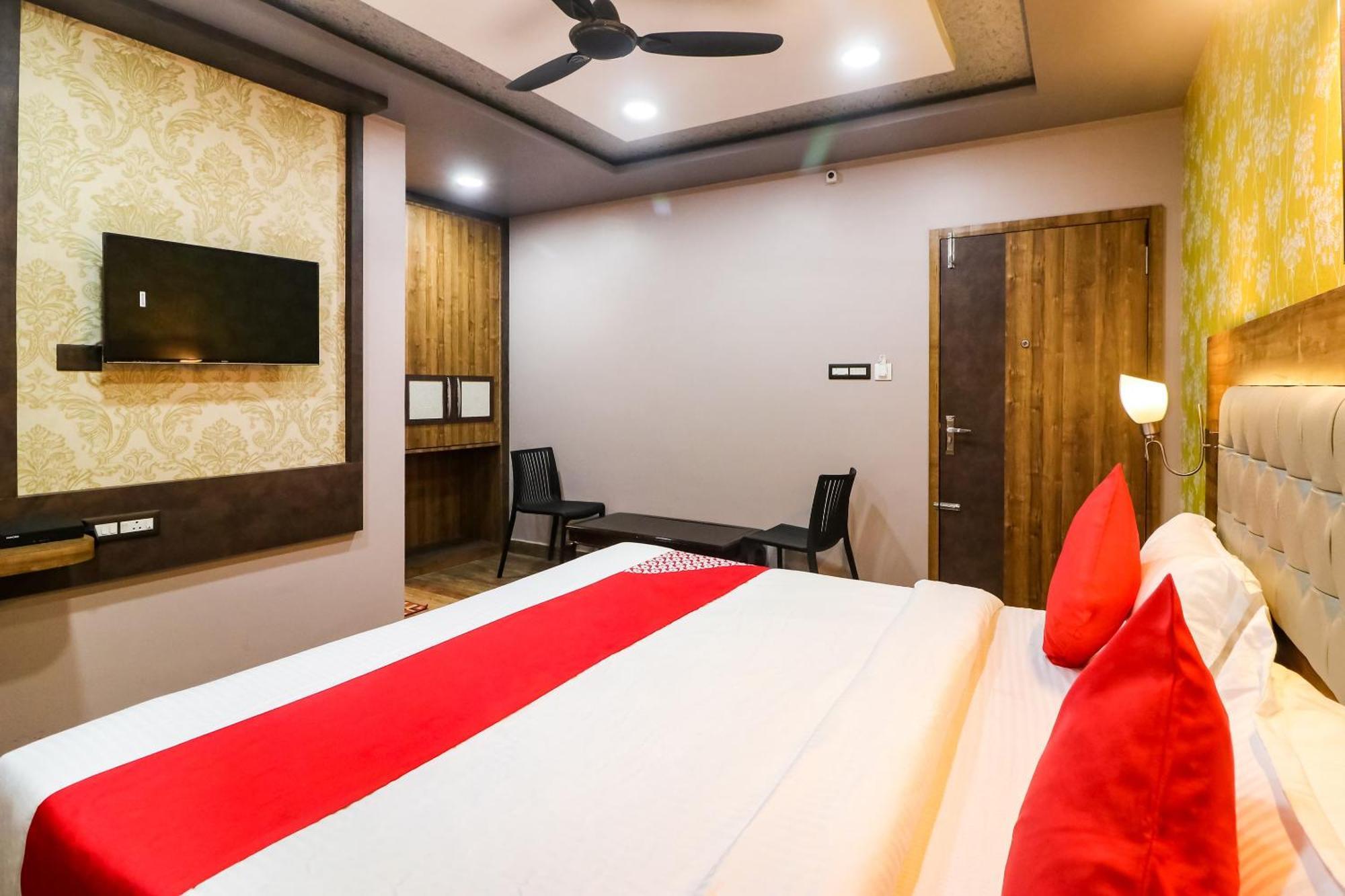 Super Hotel O Padma Manor Brahmapur ภายนอก รูปภาพ
