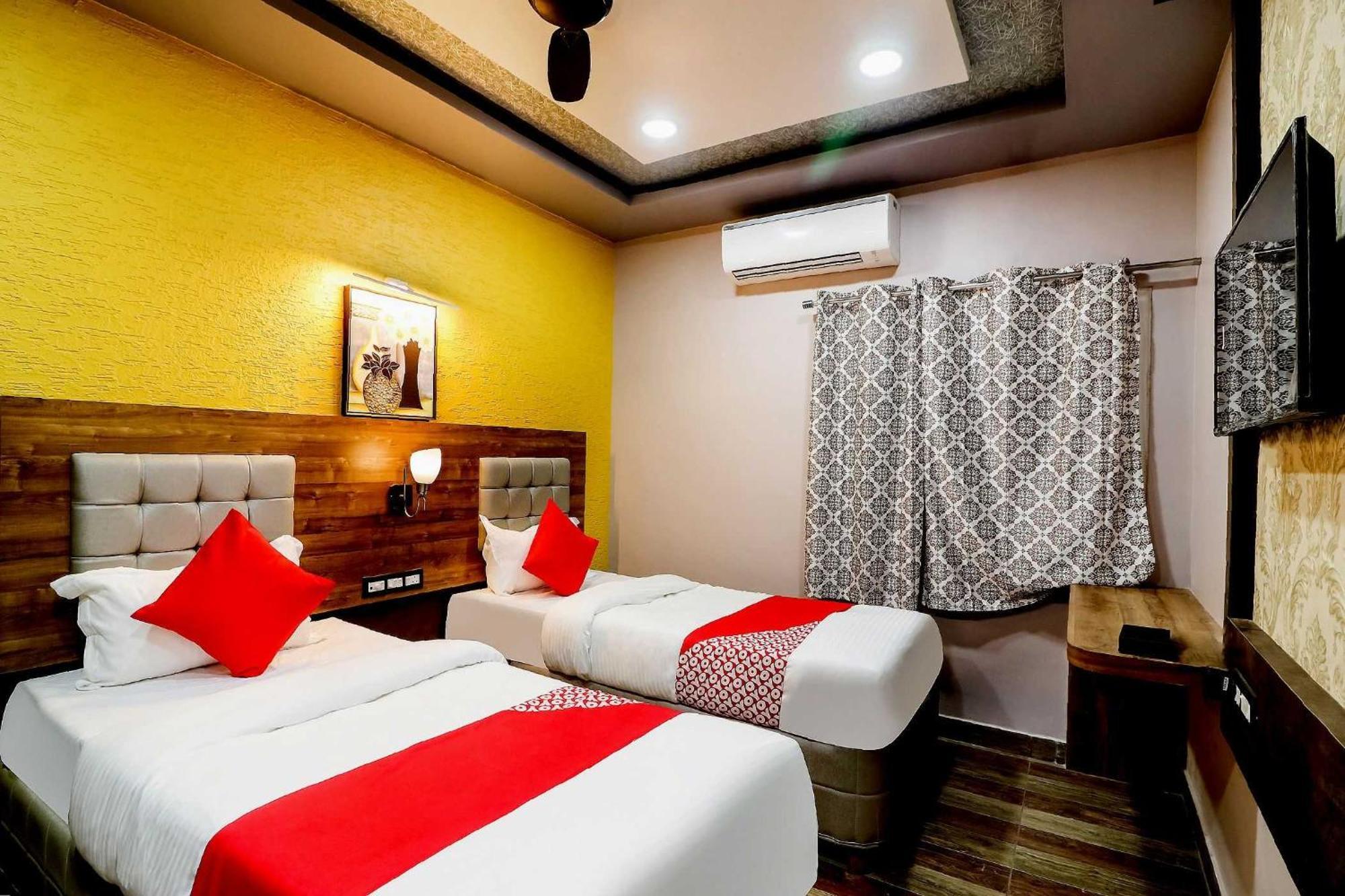 Super Hotel O Padma Manor Brahmapur ภายนอก รูปภาพ