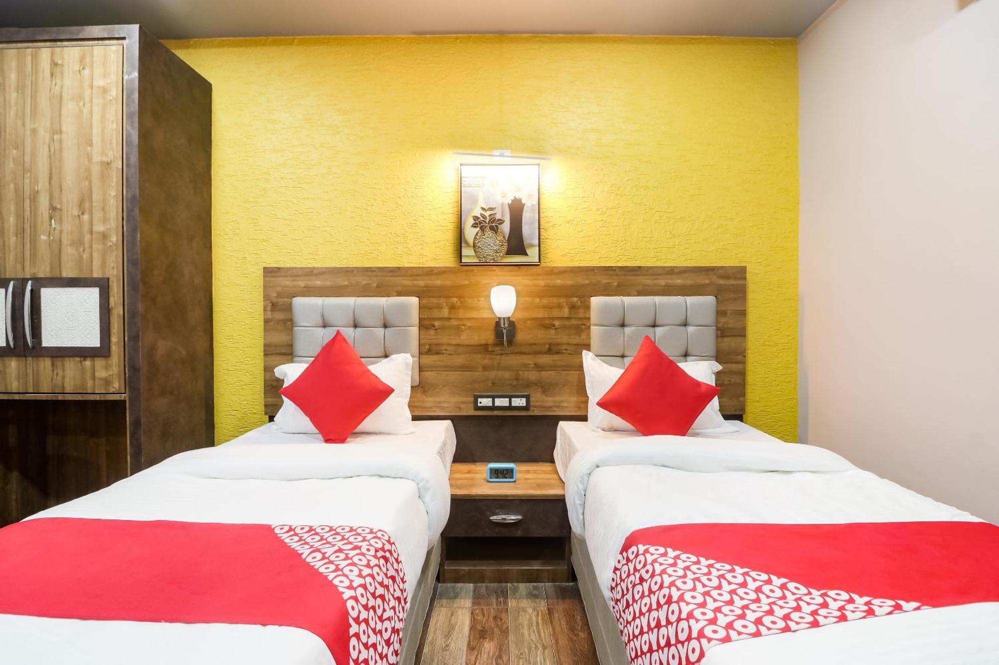 Super Hotel O Padma Manor Brahmapur ภายนอก รูปภาพ